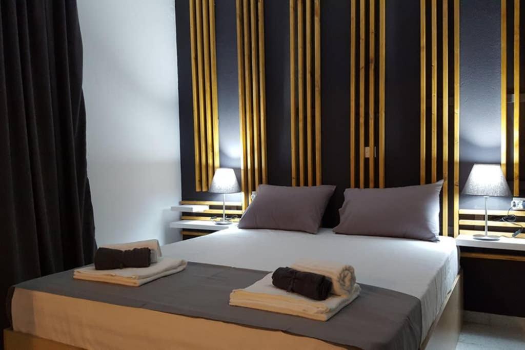 Apartment In The Heart Of The City 5 Лариса Екстериор снимка